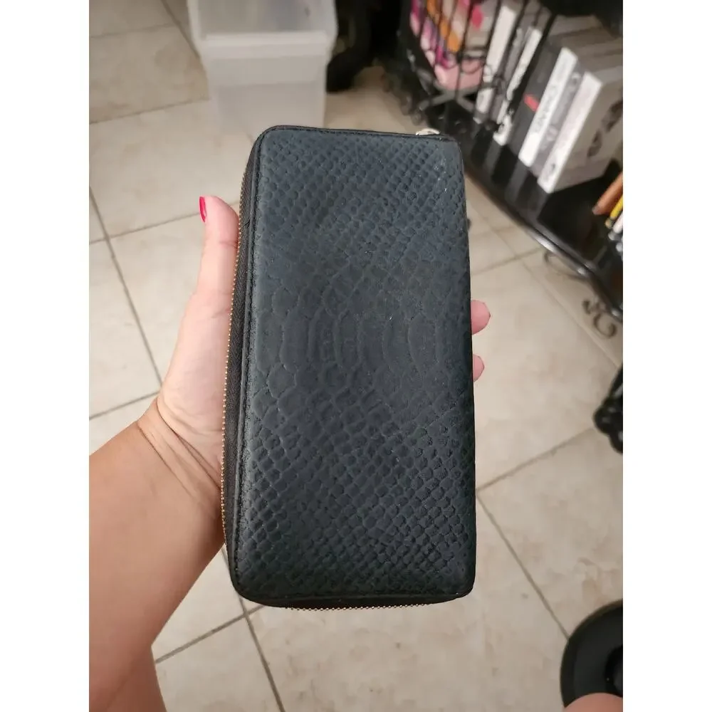 Michael Kors zip around wallet